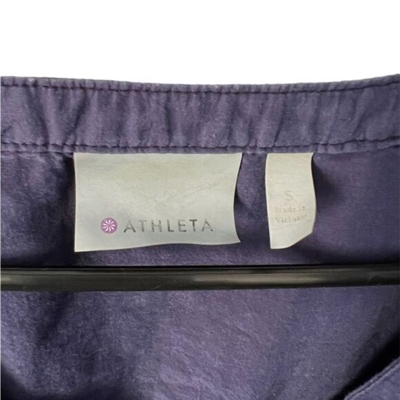 Athleta Blue and White Tie-Dye Striped Lightweight Top - Picture 2 of 3